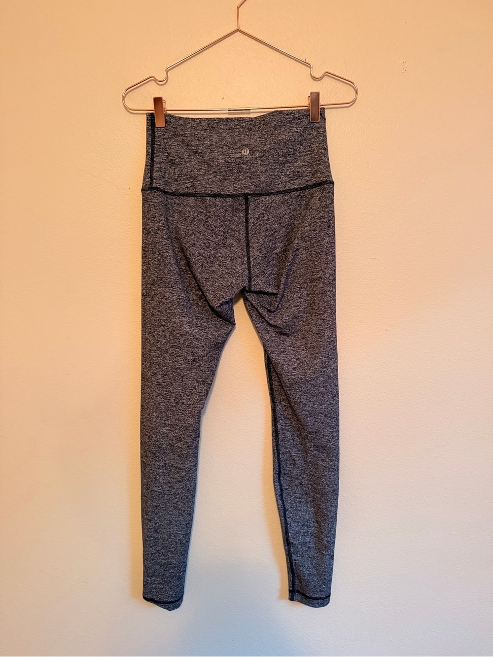 Lululemon Wunder Under Hi-Rise 7/8 Tight
Heathered Black - Picture 2 of 4